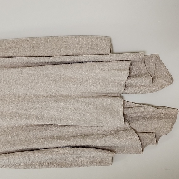 NWT BAREFOOT DREAMS Chic Lite Calypso Wrap Stone size 3X - Picture 11 of 16